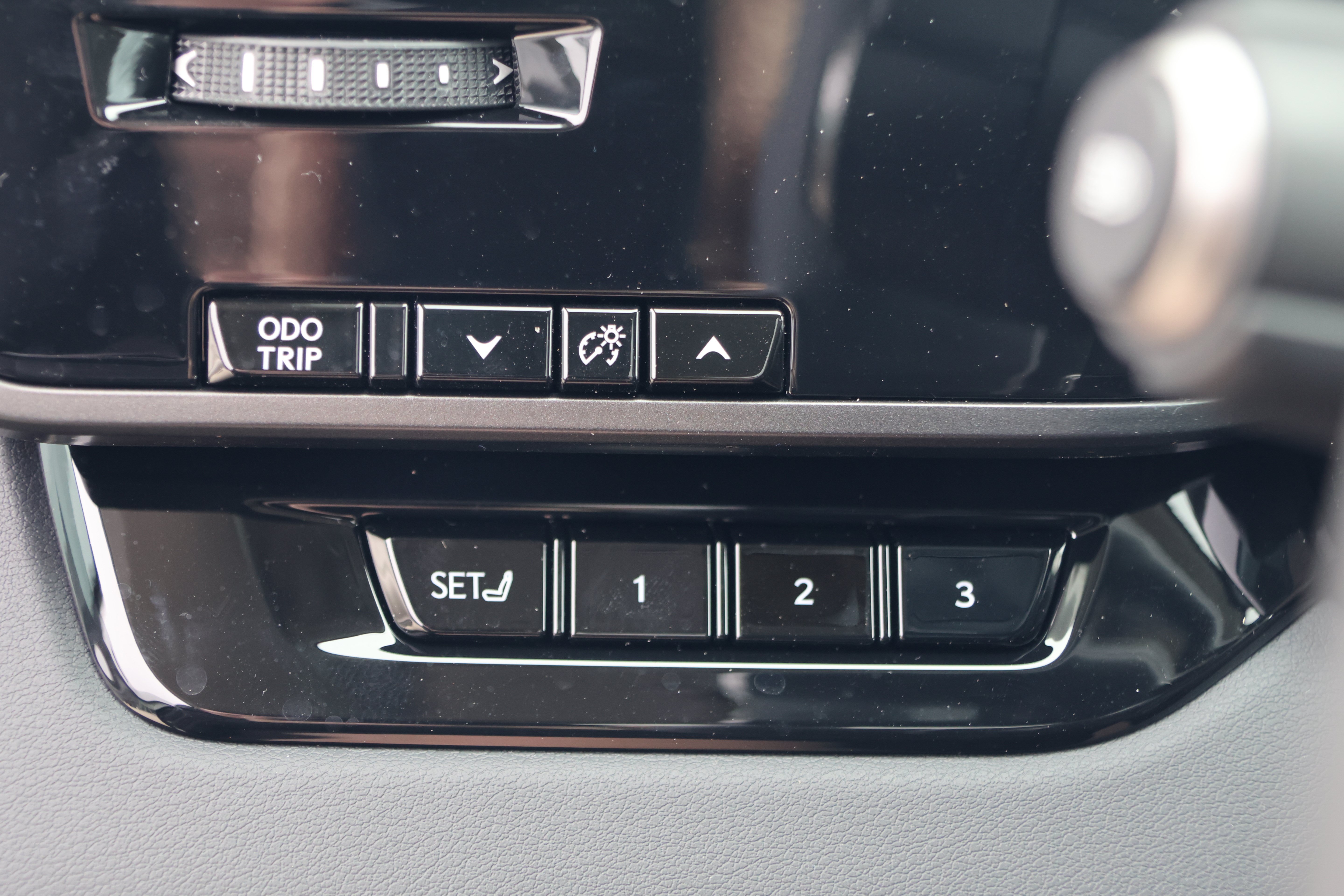New 2026 Lexus RX 350 FWD image 14
