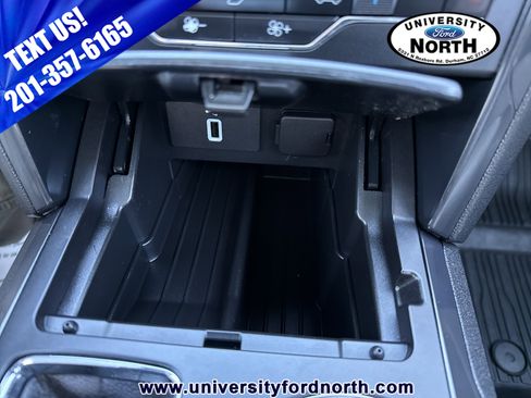 Used 2018 Ford Explorer XLT w/ Equipment Group 202A image 29