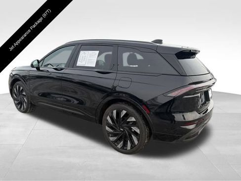 Used 2024 Lincoln Nautilus Reserve w/ Equipment Group 202A image 4