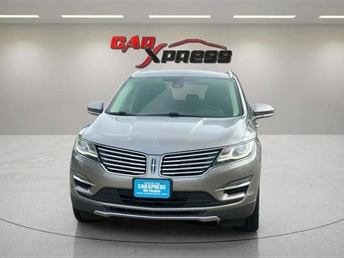 Used 2016 Lincoln MKC Reserve w/ Lincoln MKC Climate Package image 3