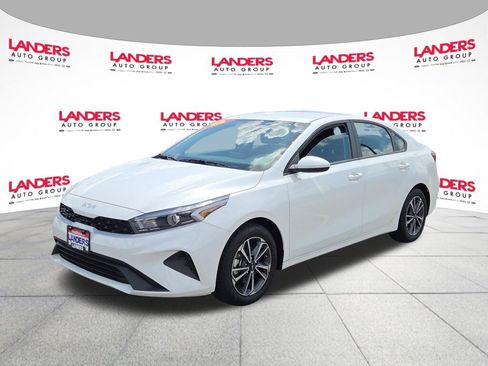 Used 2024 Kia Forte LXS FWD image 7
