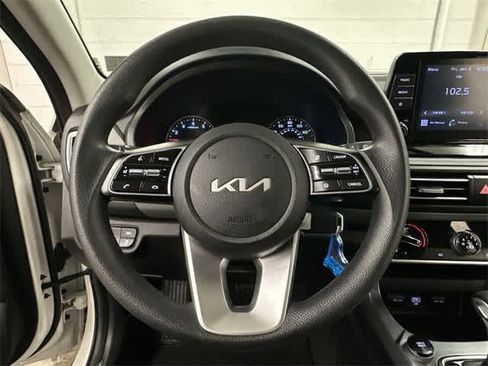 Used 2023 Kia Seltos LX image 7