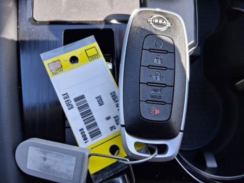 New 2026 Nissan Rogue Platinum w/ Platinum Premium Package image 32