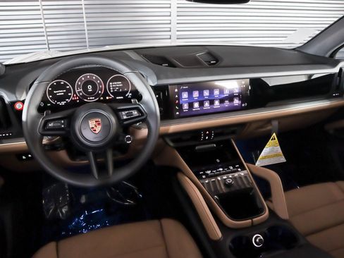 New 2026 Porsche Cayenne AWD/4WD image 16