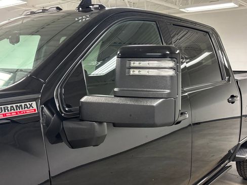 Used 2024 GMC Sierra 2500 AT4 w/ AT4 Premium Plus Package image 11