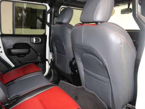 Used 2021 Jeep Gladiator Sport image 28