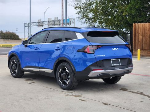 Certified 2026 Kia Sportage EX w/ EX Panorama Roof Package image 6