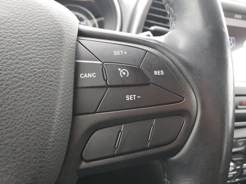Used 2020 Jeep Cherokee Trailhawk w/ Cold Weather Group AWD/4WD image 23