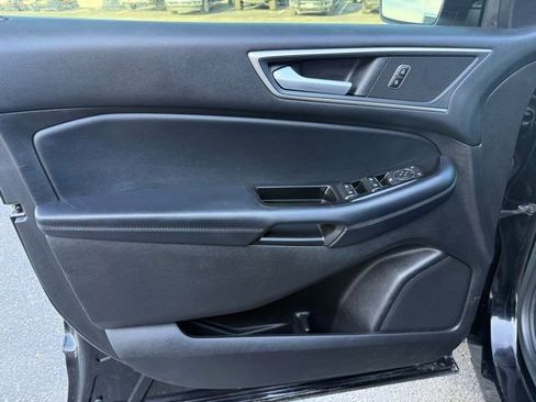 Used 2018 Ford Edge SEL w/ Equipment Group 201A image 14
