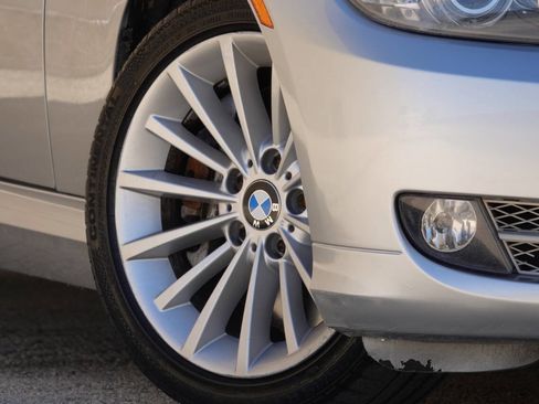 Used 2011 BMW 335d Sedan RWD image 32