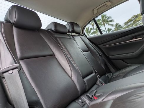 Used 2020 MAZDA MAZDA3 Sedan w/ Premium Package image 16