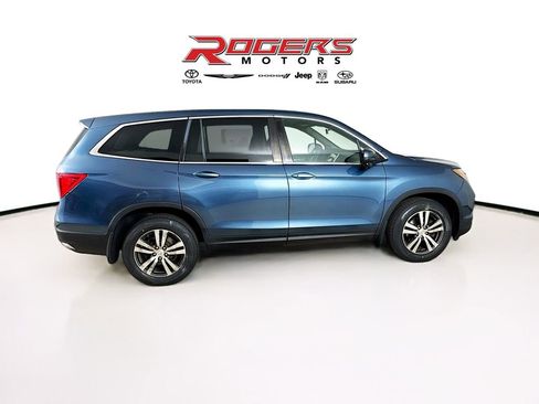 Used 2017 Honda Pilot EX image 9