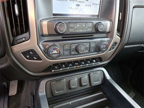 Used 2016 GMC Sierra 2500 Denali w/ Duramax Plus Package image 16