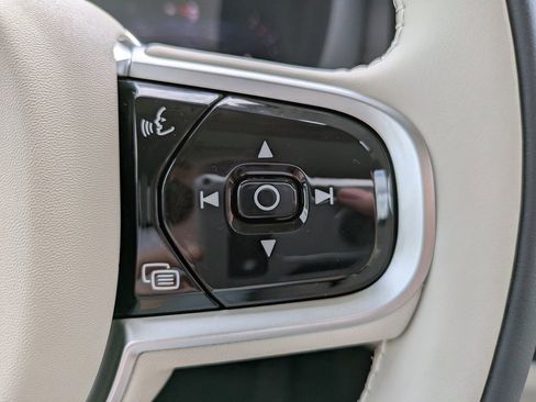 New 2026 Volvo XC60 B5 Ultra w/ Protection Package Premier image 26