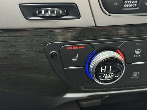 Used 2018 Audi Q7 2.0T Premium Plus w/ Premium Plus Package image 22