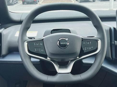 New 2026 Volvo EX30 Plus w/ Protection Package Premier image 16