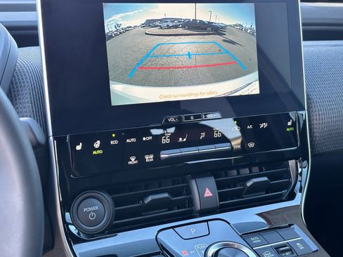 Used 2025 Toyota bZ4X XLE image 25