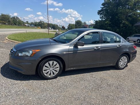 Used 2011 Honda Accord LX image 5
