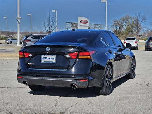 Used 2022 Nissan Altima 2.5 SR w/ Midnight Edition Package image 5