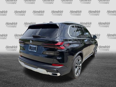 Used 2026 BMW X5 sDrive40i w/ Premium Package image 9