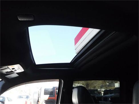 Used 2019 Toyota Tacoma 4x4 Double Cab image 8