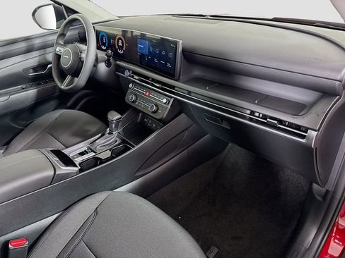 New 2026 Hyundai Tucson SE image 30