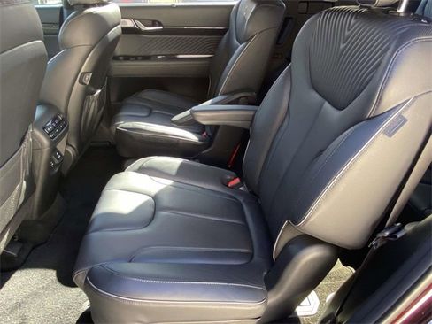 Used 2023 Hyundai Palisade Calligraphy image 10