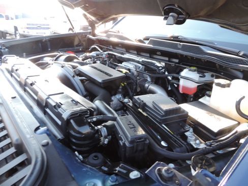 Used 2022 Chevrolet Silverado 2500 LTZ w/ LTZ Plus Package image 26