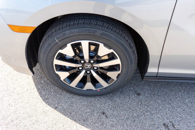 Used 2026 Honda Odyssey EX-L image 15