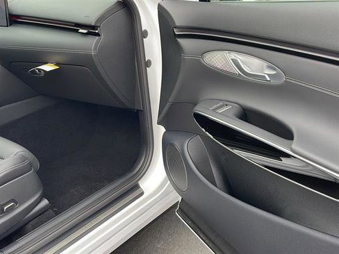 Used 2026 Genesis GV70 2.5T image 34