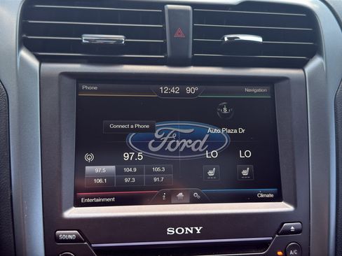 Used 2016 Ford Fusion Titanium FWD image 18