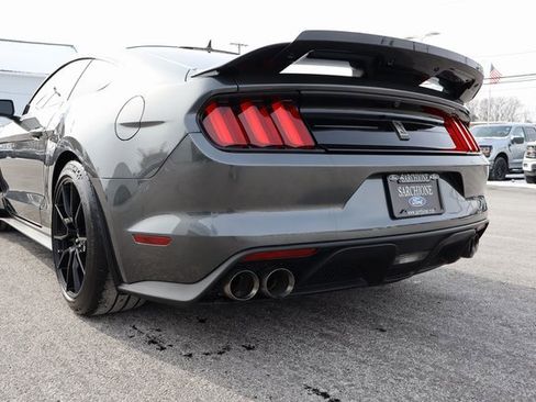 Used 2020 Ford Mustang Shelby GT350 w/ Technology Package image 17
