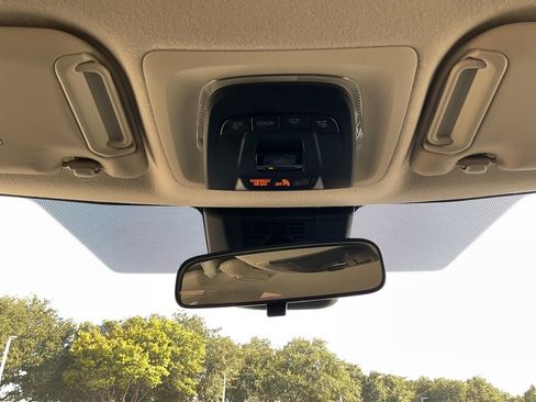 Used 2025 Toyota Corolla LE FWD image 17