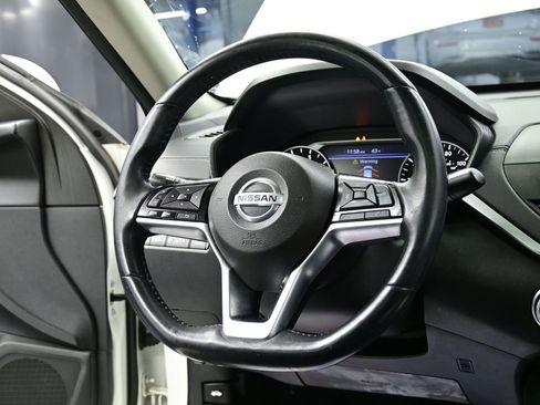 Used 2019 Nissan Altima 2.5 SV image 4