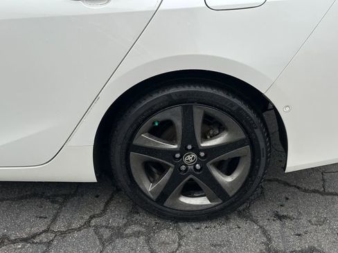 Used 2019 Toyota Prius Limited image 11