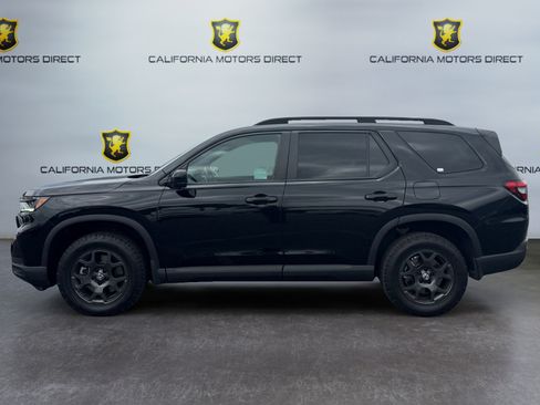Used 2023 Honda Pilot TrailSport image 2