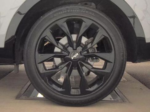 Used 2023 Kia Sorento SX FWD image 12