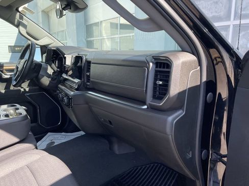 Used 2023 Chevrolet Silverado 1500 LT image 22