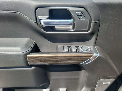 Used 2019 Chevrolet Silverado 1500 RST AWD/4WD image 27