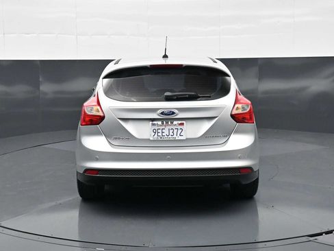Used 2014 Ford Focus Titanium FWD image 6