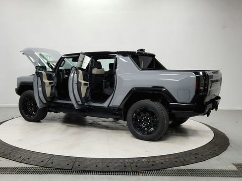 New 2026 GMC Hummer EV 4x4 Crew Cab w/ LPO, Dark Essentials Package image 13
