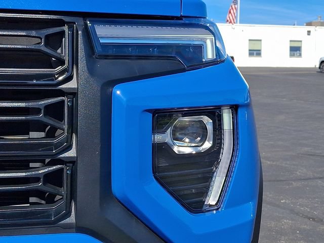 Used 2025 GMC Canyon Elevation w/ Convenience Package AWD/4WD image 9