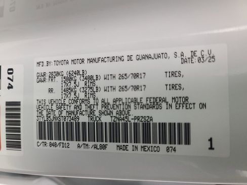 Used 2025 Toyota Tacoma TRD Off-Road image 42