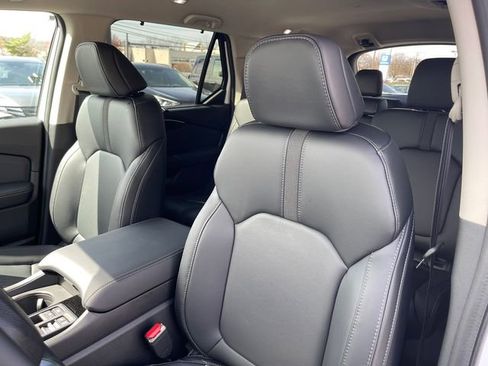 New 2025 Honda Pilot EX-L image 11