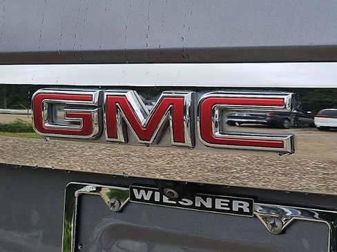 Used 2022 GMC Yukon SLT w/ SLT Luxury Package RWD image 30