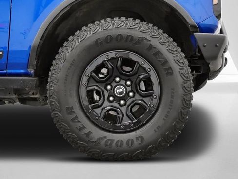 Used 2021 Ford Bronco First Edition AWD/4WD image 38
