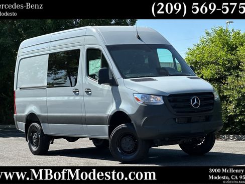 New 2026 Mercedes-Benz Sprinter 2500 image 1