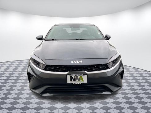 Used 2024 Kia Forte LXS FWD image 5