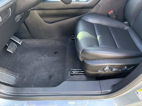 Used 2025 Cadillac XT4 Sport w/ LPO, Floor Liner Package image 20