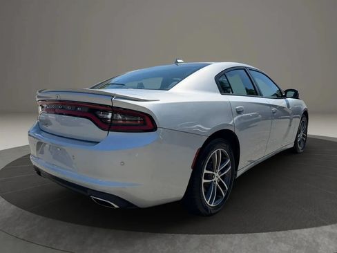 Used 2019 Dodge Charger SXT AWD/4WD image 5
